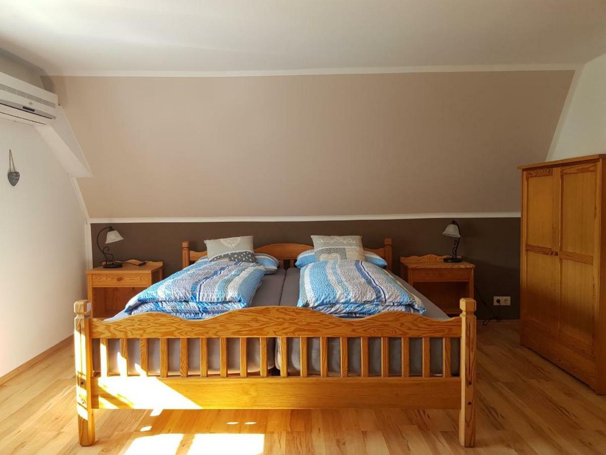 Ferienwohnung "Zum Hexenhaeusle" Weißenburg in Bayern エクステリア 写真